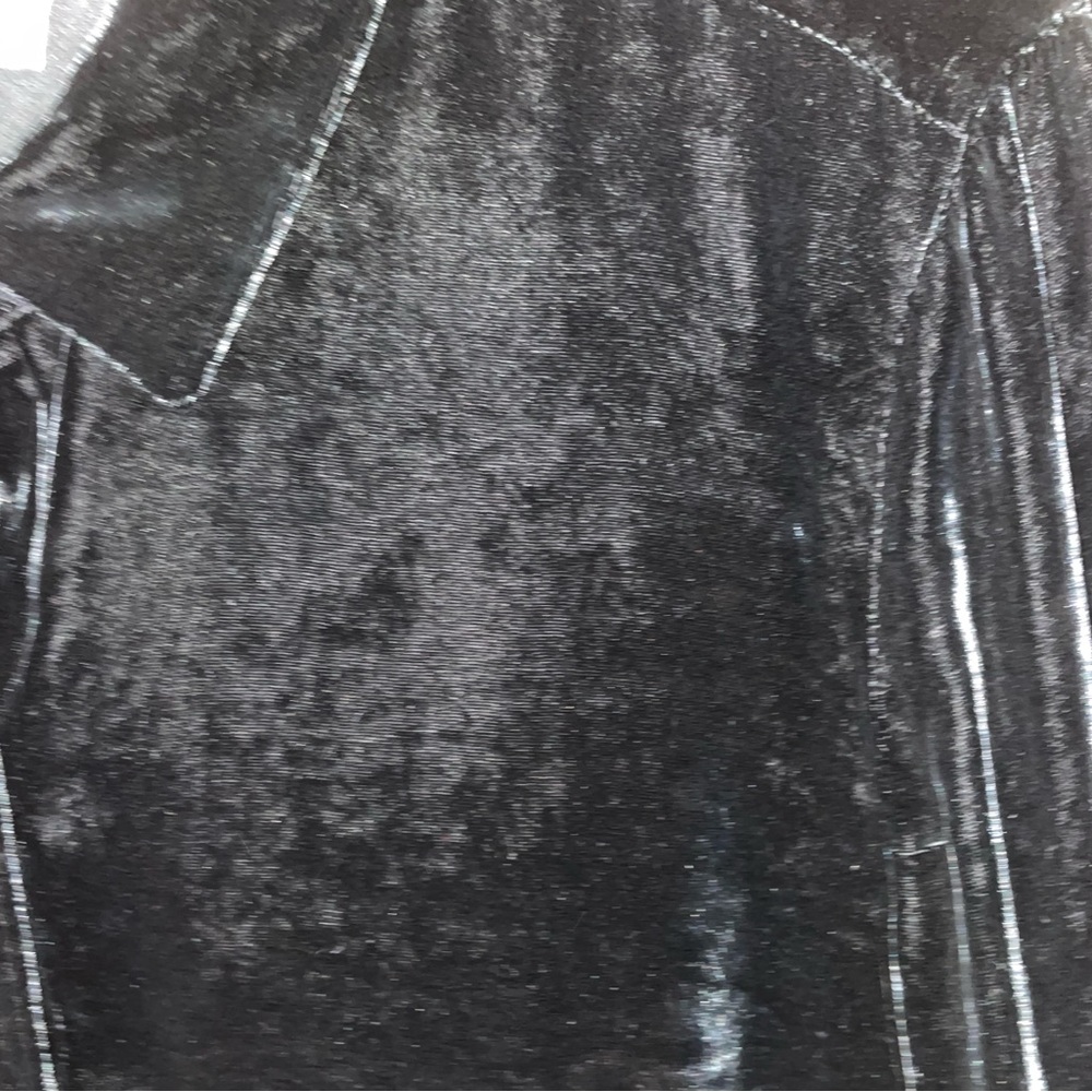 Black Velvet J. Jill Blouse Size Medium. - Picture 4 of 4